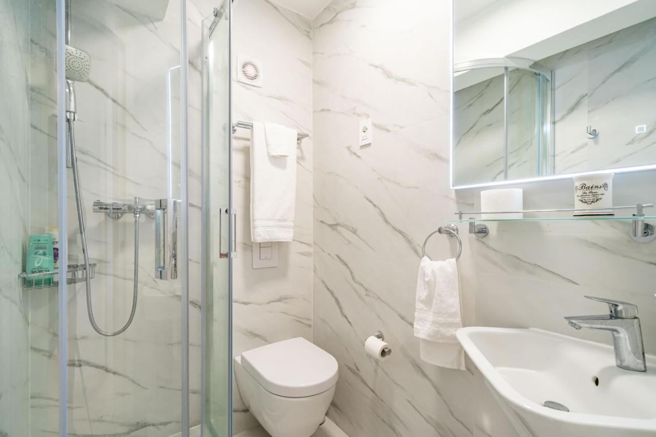 Apartment Villa Claudia ดูบรอฟนิก ภายนอก รูปภาพ