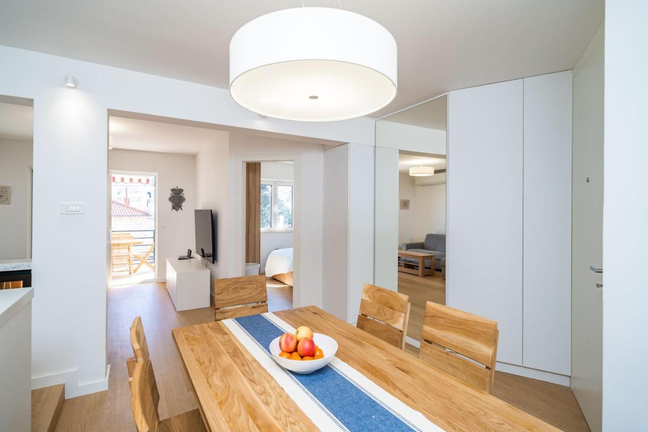 Apartment Villa Claudia ดูบรอฟนิก ภายนอก รูปภาพ